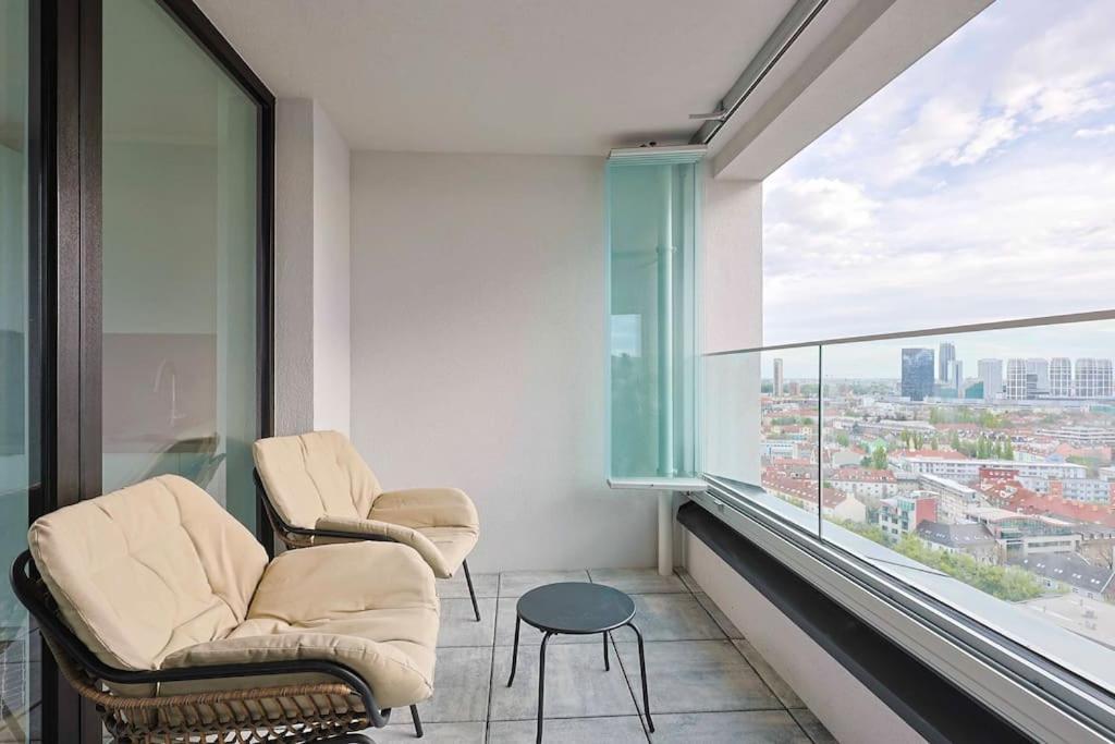 Danubius One - Spacious Apartment W Free Parking Bratislava Exterior foto